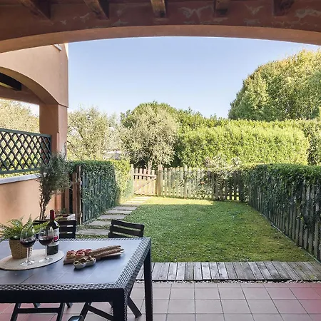 Apartment I Giardini Di By Garda