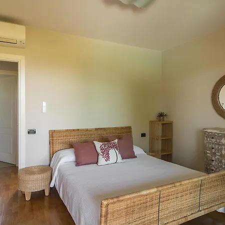 I Giardini Di By Garda Apartment